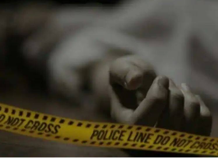 UP News Beheaded body of minor girl found in Meerut Crime News Meerut Crime News: मेरठ में नाले के पास मिला नाबालिग का सिर कटा शव, कुत्ते नोंच रहे थे शरीर