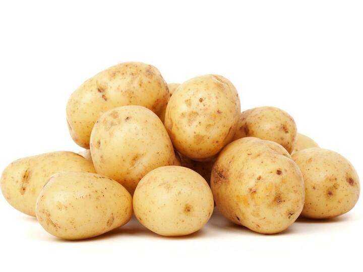 Potatoes are not just for eating, they have many other uses Uses of Potatoes: బంగాళాదుంపలు కేవలం కూరకే కాదు, పాత్రల తుప్పును పోగొట్టి, ఆ మరకల్ని మాయం చేస్తాయి