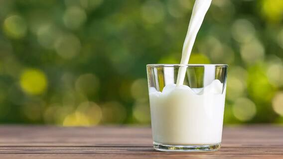 Health Tips: ਇਸ ਤਰ੍ਹਾਂ ਪੀਓਗੇ ਦੁੱਧ ਤਾਂ ਬਿਮਾਰੀਆਂ ਤੋਂ ਰਹੋਗੇ ਦੂਰ, ਬਹੁਤੇ ਲੋਕ ਨਹੀਂ ਜਾਣਦੇ ਇਹ ਤਰੀਕਾ