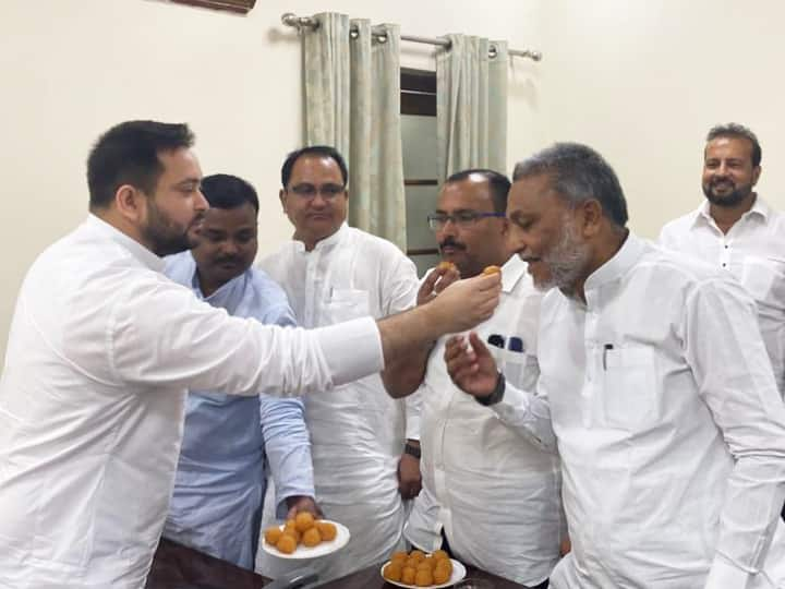 Tejashwi Yadav big statement after 4 MLAs of AIMIM joining RJD read what he said to form Government in Bihar ann AIMIM के 4 विधायकों के RJD में शामिल होने पर तेजस्वी यादव का बड़ा बयान, सरकार बनाने को लेकर कही ये बात