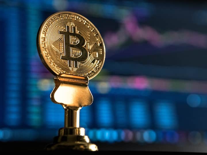 Cryptocurrency Prices On July 1 2022 Know Rate of Bitcoin, Ethereum, Litecoin, Ripple, Dogecoin And Other Cryptocurrencies Cryptocurrency Prices: 24 గంటల్లో రూ.2 లక్షల కోట్లు గాయబ్‌! నేటి బిట్‌కాయిన్‌ ధర ఎంతంటే?