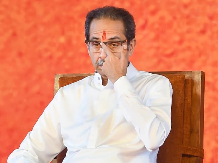 Presidential Election 2022 most of the Shiv Sena MP suggested   Uddhav Thackeray to support Droupadi Murmu during meeting ANN Presidential Election 2022: राष्ट्रपति चुनाव को लेकर शिवसेना सांसद बंटे, कल अपने पत्ते खोलेंगे उद्धव ठाकरे