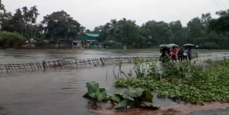 Jalpaiguri News Weather Update Heavy Rain  red alert at several ward in North Bengal, flood situation in 25 no ward Jalpaiguri News: অতি ভারী বর্ষণে ফুঁসছে পাহাড়ি নদী, 'বন্যা পরিস্থিতি' রাজ্যের এই ওয়ার্ডে