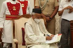 Uddhav Thackeray Resigns : उद्धव ठाकरे यांचा राजीनामा राज्यपालांकडे सुपुर्द