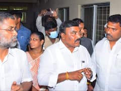 Minister Nagarjuna: తహసీల్దార్‌, ఎస్‌ఐలు ప్రతి వారం గ్రామాలకు వెళ్లాలి- మంత్రి మేరుగ నాగార్జున ఆదేశాలు