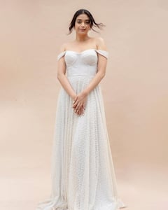 Keerthi Suresh: వెడ్డింగ్ డ్రెస్ లో కీర్తి సురేష్ - ఏంజెల్ లా ఉంది!