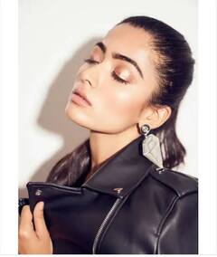 Rashmika Mandana Photos : ਰੈੱਡ ਸਾੜ੍ਹੀ 'ਚ ਰਸ਼ਮੀਕਾ ਮੰਡਾਨਾ ਦਾ ਦਿਲਕਸ਼ ਲੁੱਕ, ਤਸਵੀਰਾਂ ਦੇਖ ਕੇ ਹੋ ਜਾਓਗੇ ਦੀਵਾਨੇ