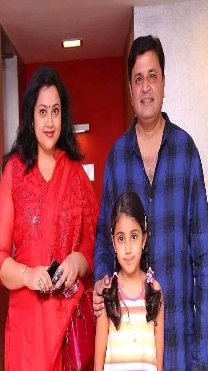 தொடர்ந்து, இவர்களது திருமண வரவேற்பு சென்னையில் உள்ள மேயர் ராமநாதன் செட்டியார் மஹாலில் நடைப்பெற்றது.