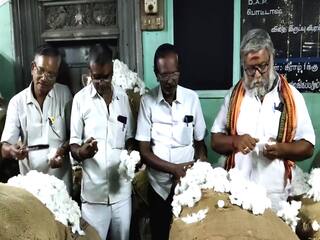 Mayiladuthurai Cotton Auction Resume which was halted due to protests by traders மயிலாடுதுறை: விவசாயிகள், வியாபாரிகள் இடையே சமரசம் நள்ளிரவில் நடந்த பருத்தி கொள்முதல்..!