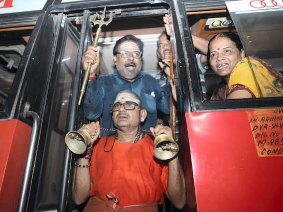 Amarnath Yatra 2022: Jammu-Kashmir Lt Governor Manoj Sinha Flags Off First Batch | In pics