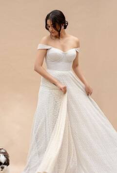 Keerthy Suresh : યુથ ક્રશ કિર્તી સુરેશે વ્હાઇટ ડ્રેસમાં શેર કર્યા Photos