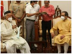 Maharashtra Political Crisis: उद्धव ठाकरे ने राज्यपाल को सौंपा अपना इस्तीफा, देर रात मंदिर में किए दर्शन