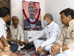 Udaipur Murder Case Highlight: कन्हैया लाल के परिजनों से की सीएम गहलोत ने मुलाकात, आरोपियों को न्यायिक हिरासत में भेजा गया