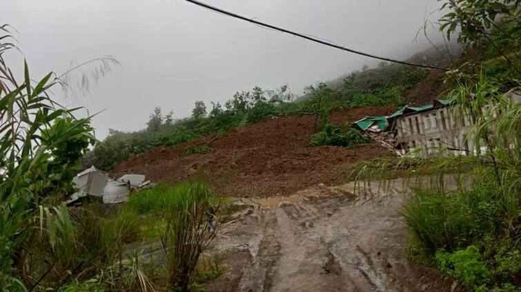 landslide strikes Territorial Army camp in Manipur, 6 bodies, and 50 missing મણીપુરમાં સેનાના કેમ્પ પાસે ભૂસ્ખલન, 6 લોકોના મોત, 50 લાપતા, જાણો