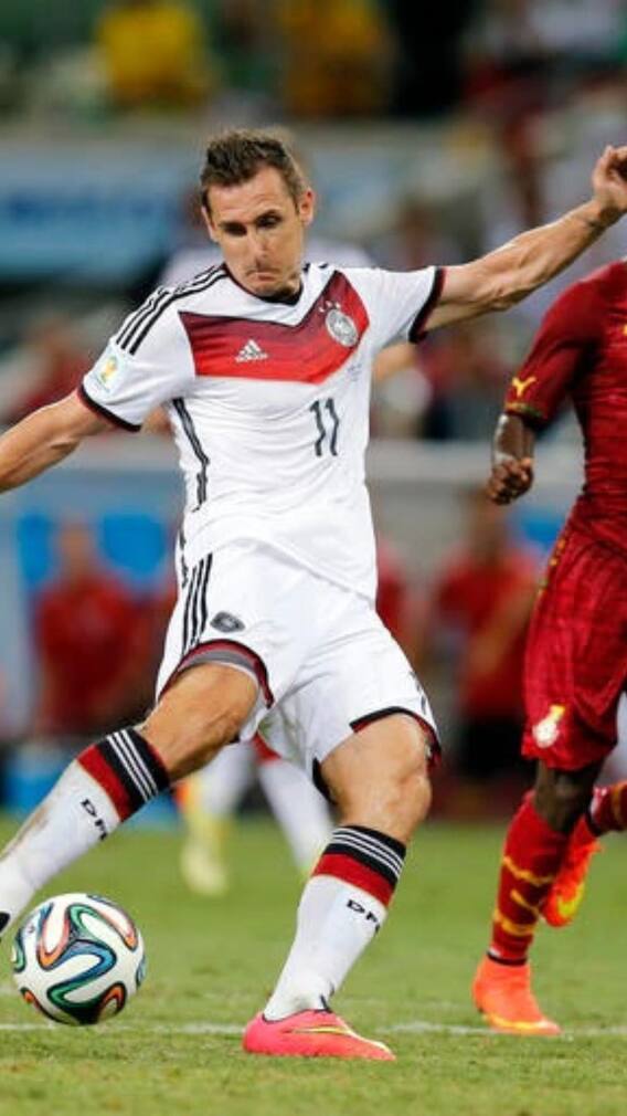 বিশ্বকাপের ইতিহাসে সর্বোচ্চ গোলদাতার তালিকায় কে কে?