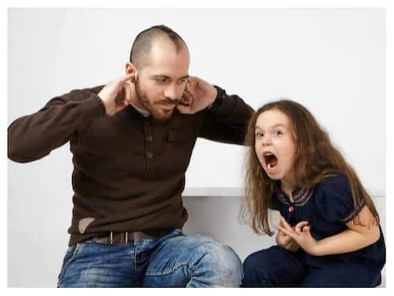 Stubborn Child: जिद्दी और गुस्सैल बच्चे को समझाना हो रहा है मुश्किल? इस तरह करें उनसे डील Stubborn Child: जिद्दी और गुस्सैल बच्चे को समझाना हो रहा है मुश्किल? इस तरह करें उनसे डील