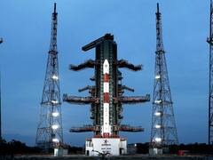 Isro PSLV C-53: इसरो ने अंतरिक्ष में सफलतापूर्वक भेजीं तीन सैटेलाइट्स, देखें तस्वीरें