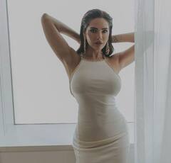 Esha Gupta Photos: આશ્રમ 3ની ઈશા ગુપ્તાએ વ્હાઈટ ડ્રેસમાં બતાવ્યો દિલકશ અંદાજ, જુઓ ફોટો