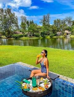 फुकेट में छुट्टियां मना रहीं Jennifer Winget ने शेयर की तस्वीरें, स्विमिंग पूल में यूं करती दिखीं आराम