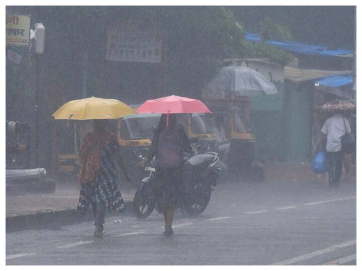Mumbai Rains: Heavy Showers Lash Commercial Capital, IMD Issues Alerts For Next 2 Days Mumbai: Waterlogging In Several Areas As Heavy Rains Lash City, IMD Issues Orange And Yellow Alerts