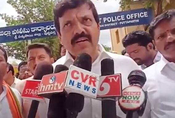 Varadhapuram Suri Complaints SP : ఎమ్మెల్యే కేతిరెడ్డి పై కేసు పెట్టాల్సిందే | ABP Desam