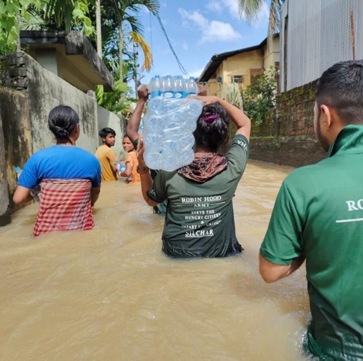 Devastated Assam Flood Victims Get Robin Hood Army’s Helping Hand