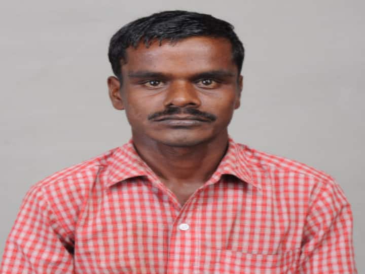 நாகை: சாராயம் விற்கும் கொட்டகை அடித்து உடைத்து தரைமட்டம் -  வீரப் பெண்கள் ஆவேசம்