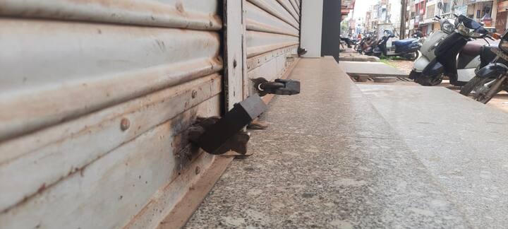 इस बंद को देखते हुए बस्तर पुलिस ने भी सुरक्षा के चाक-चौबंद इंतजाम कर रखे हैं. शहर के सभी चौक चौराहों में बड़ी संख्या में पुलिस बल तैनात किया गया है और विरोध प्रदर्शन कर रहे  सभी दलों के लोगों को शांतिपूर्ण तरीके से विरोध प्रदर्शन करने की अपील की गई है.