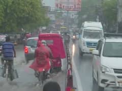 UP Weather Forecast Today: पूरे यूपी में जल्द पहुंचने वाला है मानसून, आज भी इन जिलों में हो सकती है भारी बारिश