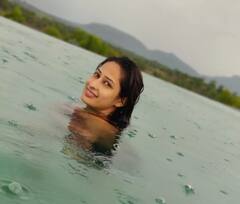 PHOTO : अभिनेत्री प्रिया मराठेचा स्टायलिश अंदाज, सोशल मीडियावर फोटोंची चर्चा!