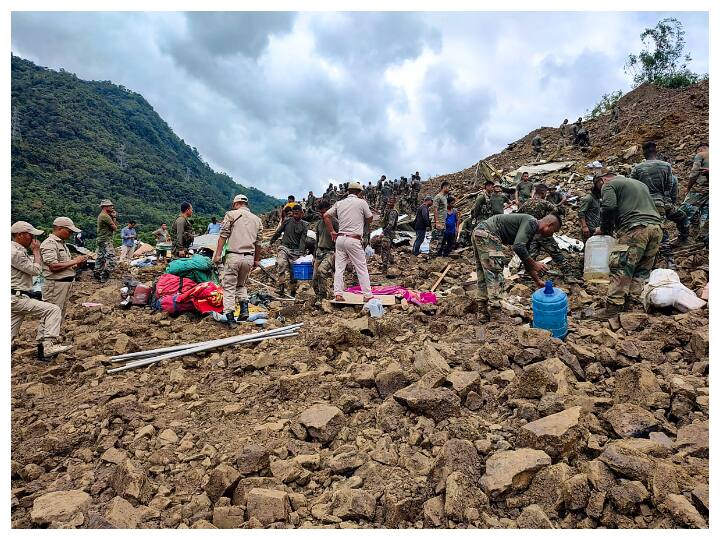 The chief minister has also announced an ex-gratia of Rs 5 lakh each for the next of kin of the deceased and Rs 50,000 each for those injured. Governor La Ganesan condoled the deaths and prayed for the speedy recovery of the injured. Congress leader Rahul Gandhi also mourned the loss of lives in the incident. (Image: PTI)