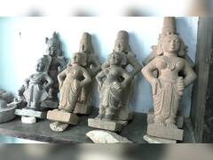 PHOTO : आषाढी वारीसाठी दगडी मूर्तींची बाजारपेठ सजली