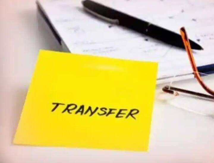 UP Government Administrative again reshuffle and 33 officers transferred in Basic Education Department and BSA UP News: यूपी में एक बार फिर हुआ प्रशासनिक फेरबदल, बेसिक शिक्षा विभाग में 33 अधिकारियों का तबादला