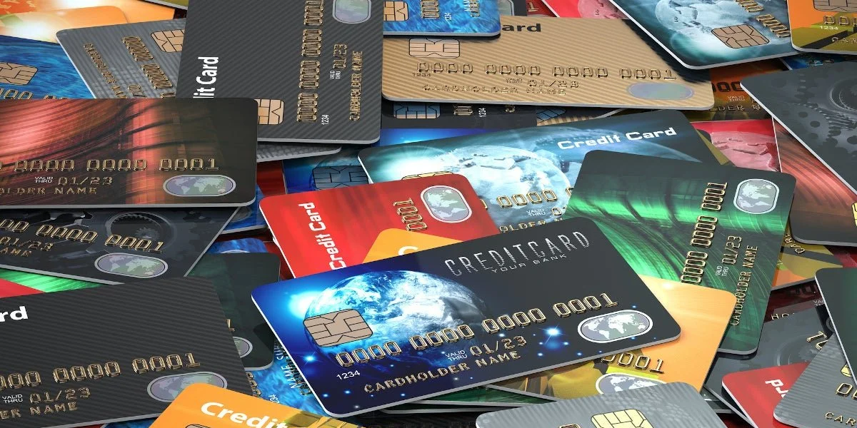 Credit card regulations: சாமானியர்களுக்கு ஆதரவாக ரிசர்வ் வங்கி வெளியிட்டுள்ள புதிய கிரெடிட் கார்ட் விதிமுறைகள்!