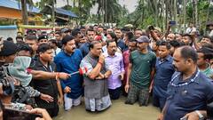 Assam Flood: চোখ রাঙাচ্ছে ভারী বৃষ্টি, পাল্লা দিয়ে চলছে উদ্ধারকাজ