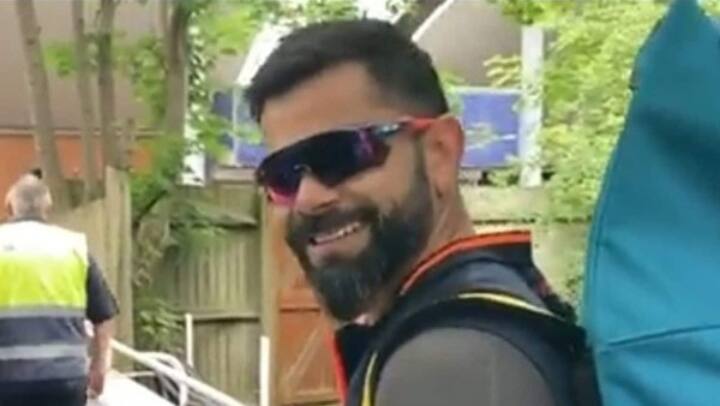 Virat Kohli told the cameraman 'Whats up?, Edgbaston Twitter handle shared the video Video: विराट का पीछा करते हुए कैमरामैन ने पूछा सवाल, जानिए किंग कोहली ने क्या दिया जवाब