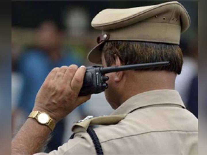 Arrah News: आरा नगर थानाध्यक्ष को DIG ने किया सस्पेंड, समय पर चार्जशीट समर्पित नहीं करने को लेकर हुई कार्रवाई Arrah News: DIG suspended Arrah Nagar police station incharge action taken for not submitting chargesheet on time ann Arrah News: आरा नगर थानाध्यक्ष को DIG ने किया सस्पेंड, समय पर चार्जशीट समर्पित नहीं करने को लेकर हुई कार्रवाई