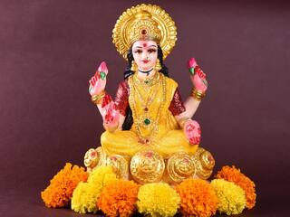 Janmashtami 2022: જન્માષ્ટમી પર કરો આ ઉપાય,  વરસશે  લક્ષ્મીજીની કૃપા, કરો ગોપાલની સ્તુતિ અને ઉપાય