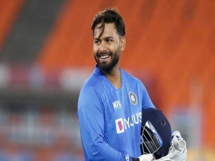 Rishabh Pant Record : 100 சிக்ஸர்கள் அடித்த இளம் இந்தியர்..! ரிஷப்பண்ட் புதிய சாதனை...!