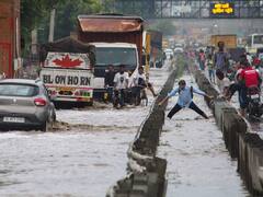 Gurugram Monsoon News: गुरुग्राम में मानसून की पहली बारिश से जलभराव, QRT की तैनाती से हालात कंट्रोल