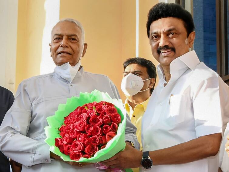 Presidential Election 2022: Yashwant Sinha calls on DMK chief Stalin Presidential Election 2022: రాష్ట్రపతి ఎన్నికల ప్రచారం- సీఎం స్టాలిన్‌తో యశ్వంత్ సిన్హా భేటీ