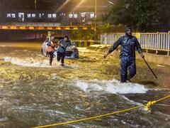 Mumbai Rain: मुंबई में अगले 24 घंटे में भारी से अत्यधिक भारी बारिश होने की चेतावनी जारी