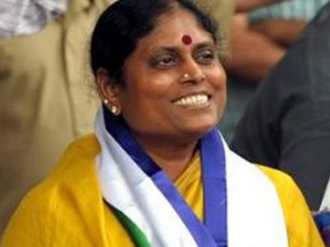 Will Honorary President attend YSRCP Plenary? YSRCP Plenary Vijayamma : వైఎస్ఆర్‌సీపీలో కొత్త టెన్షన్ - ప్లీనరీకి గౌరవాధ్యక్షురాలు హాజరవుతారా ?
