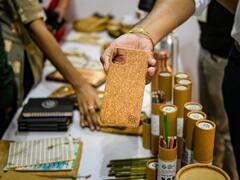 Single Use Plastic Ban: दिल्ली सरकार ने लगाया 'प्लास्टिक विकल्प मेला', लोगों ने फैलाई जाएगी जागरुकता