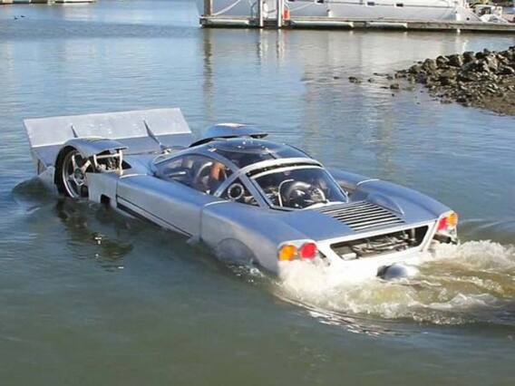 पाण्यासोबत रस्त्यावरही धावते 'ही' कार