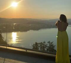 Shahid Kapoor ਦੀ ਪਤਨੀ ਮੀਰਾ ਨੇ ਬੈਕਲੈੱਸ ਡ੍ਰੈੱਸ 'ਚ ਦਿੱਤੇ ਕਾਤਲਾਨਾ ਪੋਜ਼, ਤਸਵੀਰਾਂ ਛੂਹ ਲੈਣਗੀਆਂ ਦਿਲ