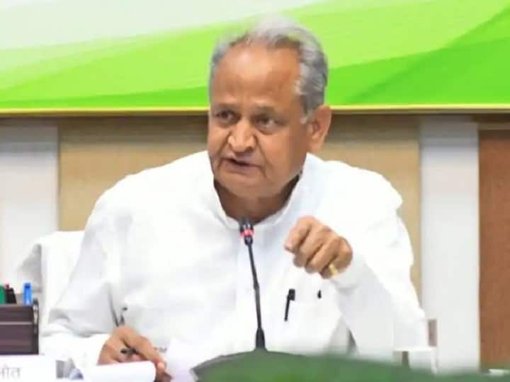 Jodhpur News CM Ashok Gehlot expressed grief over the death of four children announced assistance of 5 lakhs to the families Jodhpur News: चार बच्चों की मौत पर सीएम गहलोत ने जताया दुख, परिजनों को 5 लाख की सहायता राशि का एलान