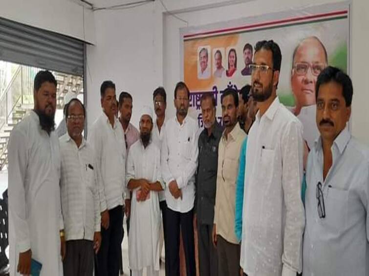 maharashtra News Osmanabad News  NCP workers resigned in osmanabad Osmanabad: नामांतरावरून काँग्रेसनंतर आता राष्ट्रवादीत राजीनामा सत्र; उस्मानाबादेत 40 पदाधिकाऱ्यांचे राजीनामे