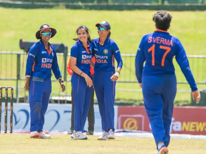 IND vs SL Women:  ਪਹਿਲੇ ਵਨਡੇ 'ਚ ਭਾਰਤ ਨੇ ਸ਼੍ਰੀਲੰਕਾ ਨੂੰ ਹਰਾਇਆ, ਪਹਿਲੀ ਵਾਰ ਹਰਮਨਪ੍ਰੀਤ ਨੇ ਕਪਤਾਨੀ ਕਰਦੇ ਹੋਏ ਕੀਤਾ ਕਮਾਲ