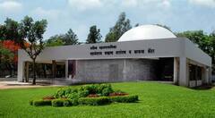 Nashik News : नाशिकच्या यशवंतराव चव्हाण तारांगणात पुन्हा उलगडणार ताऱ्यांचे रहस्य, दिवसभर ग्रहताऱ्यांचे शोज